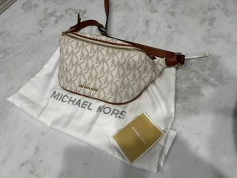 MICHAEL KORS FANNY PACK LIKE NEW