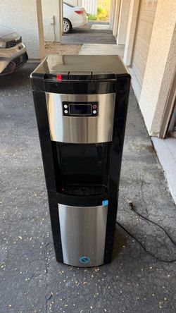 Water cooler bottom load