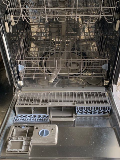 Kitchen Appliances. Whirlpool GE and Frigidaire