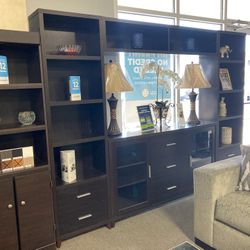 wood entertainment center 🤎✨ $999