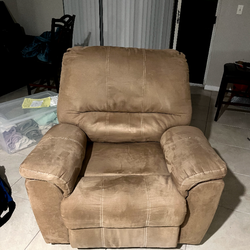 RECLINER FOR SALE