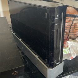 OBO Nintendo Wii Bundle Mario Cart/Smash Bros