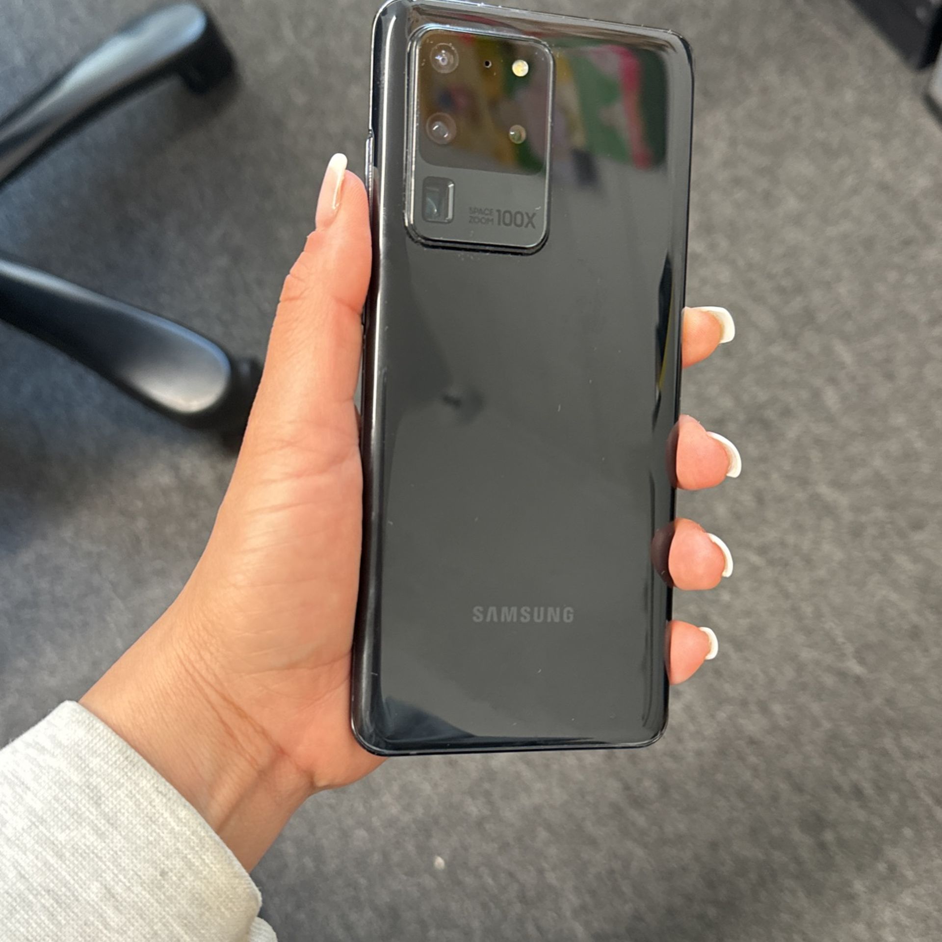 Samsung S20 Ultra - 128GB ( Fully Unlocked ) 