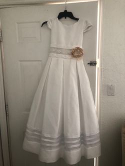 First Communion Dress like new  Sz. 12 ( adjustable waist . PLEASE SEE ALL PICTURES)