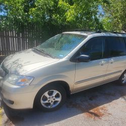 2002 Mazda MPV