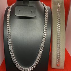 925 Sterling Silver  Necklace And Bracelet 