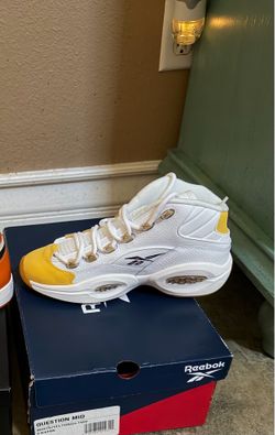 Rebook question mid toe yellow size 5y brand new