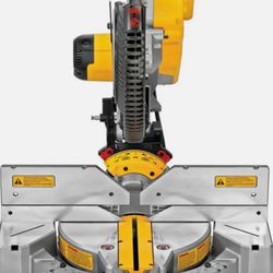 FOR SALE BRAND NEW DEWALT CHOP SAW 