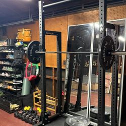 Rogue HR-2 Half Rack (90-70)