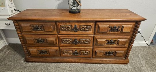 Dresser