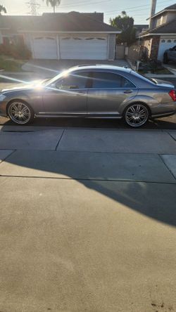2010 Mercedes-Benz S-Class