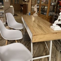Office Desk With Chairs 