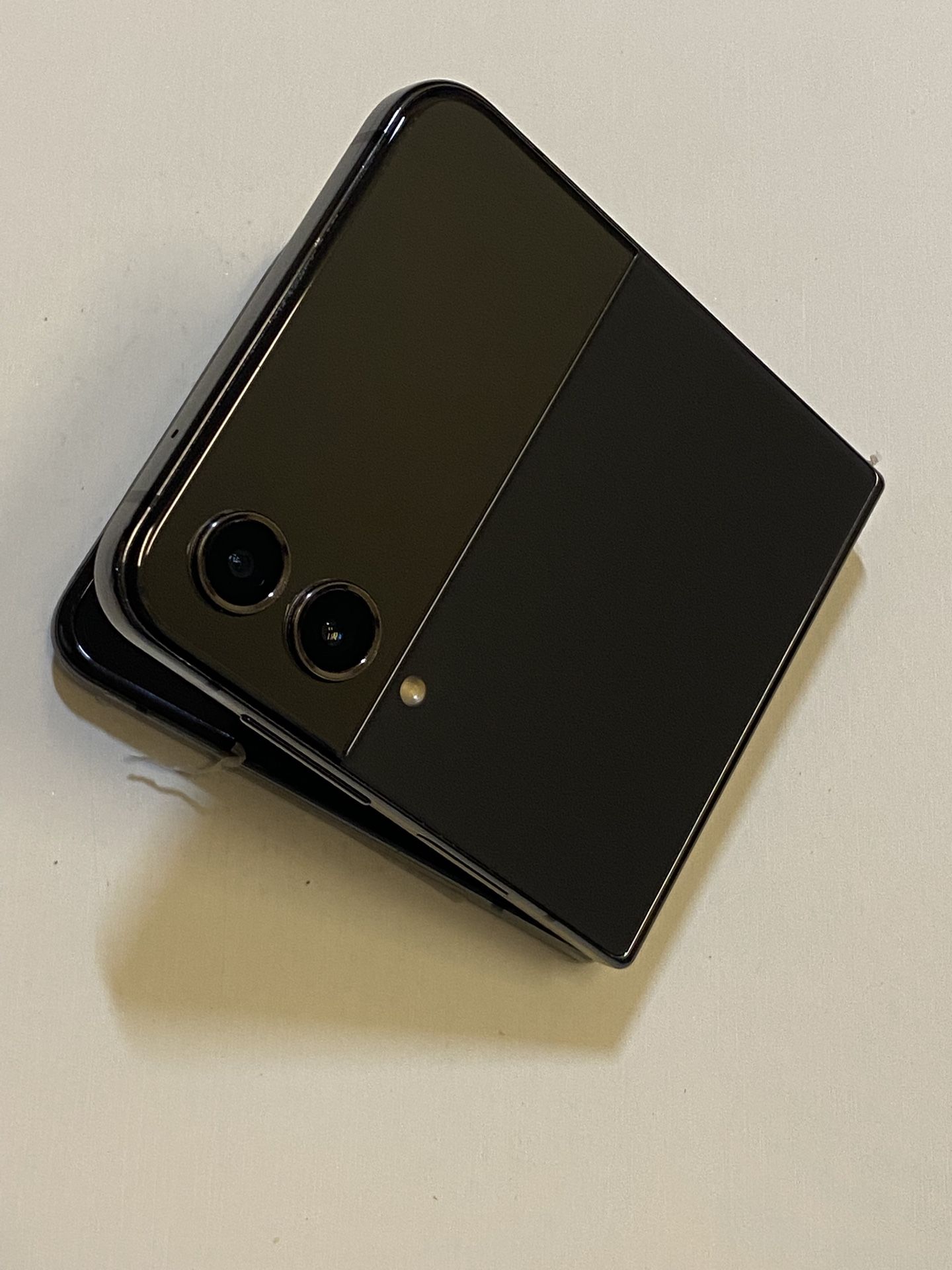 Galaxy Flip 4 Fully Unlocked 