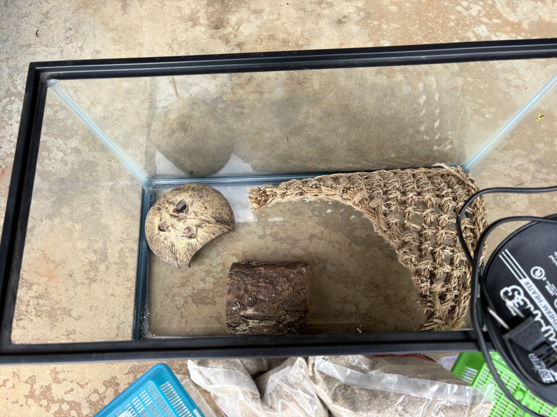 Hermit Crab Habitat / Aquarium