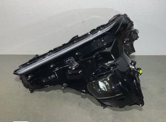 2025 2026 Toyota Crown Signia Left Headlihht LED OEM light Lamp
