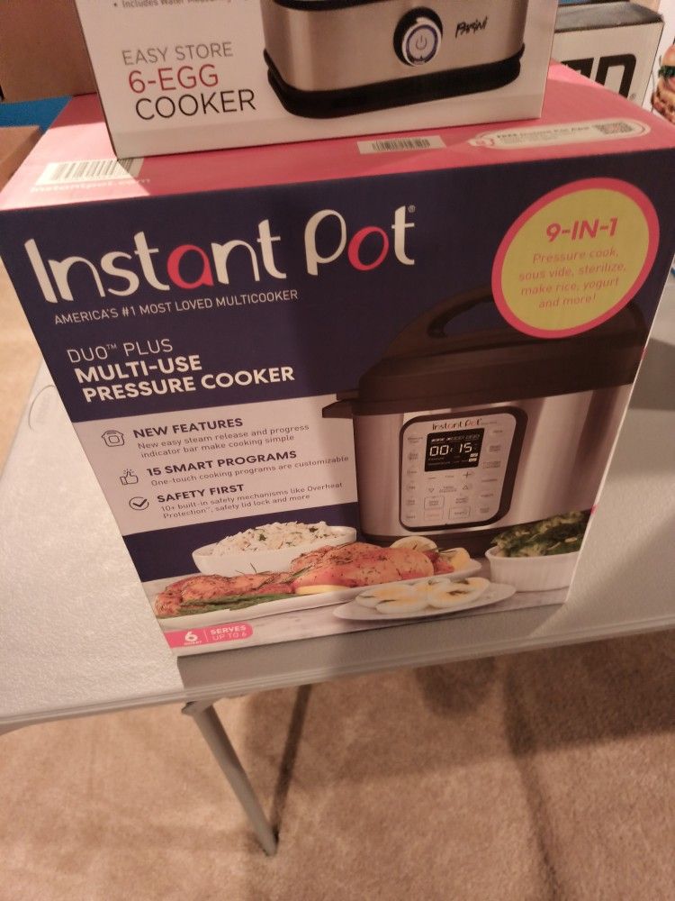 INSTANT POT 6 QT MULTI USE PRESSURE COOKER