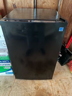 Small Refrigerator