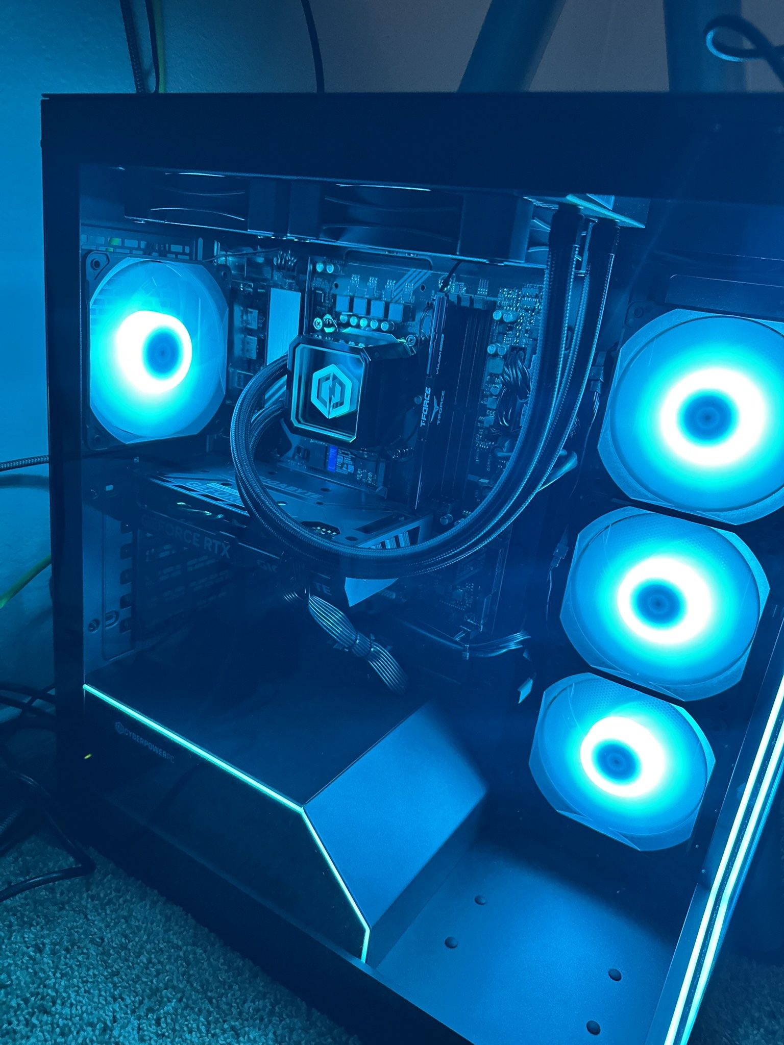 Cyberpower Gaming PC (basically brand new)