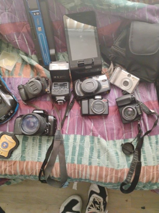 A Lot Of Camras