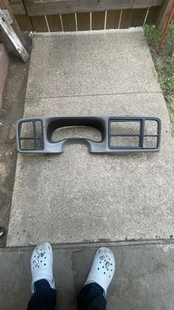 99-06 Silverado dash bezel