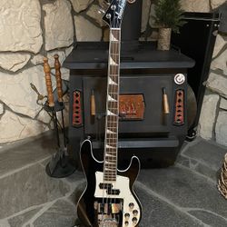 Jackson X Series Concert Bass