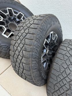 2026 GMC 2500HD AT4 18” Wheels & Tires Set of 4 - Goodyear MT