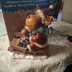 Moose family On sleigh 14x12 In. Lights Up But I Never Tried It 