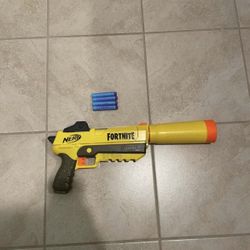 Fortnite Silence Pistol 