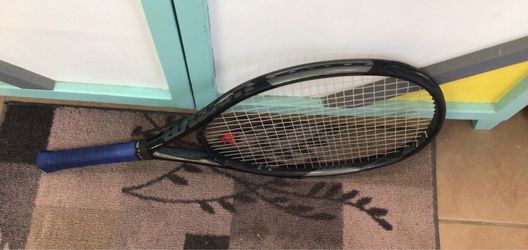 Tennis racket