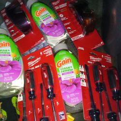 Milwaukee Screwdrivers, Milwaukee Sunglasses, Gain Laundry Detergent 