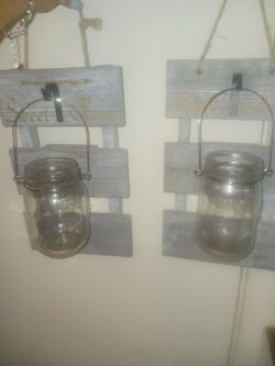 Set of 2 wall plaques with hanging jars