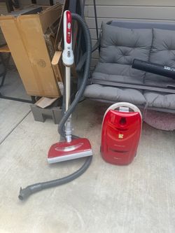 Kenmore canister vacuum with power nozzel