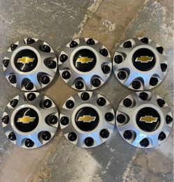 Chevy 8 Lug Center Caps
