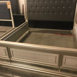 Brand New King Size Bedroom Set