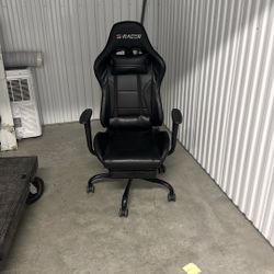 S-racer Gaming Chair