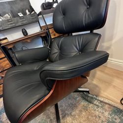 Eames Mid Century Lounge chair With Ottoman 