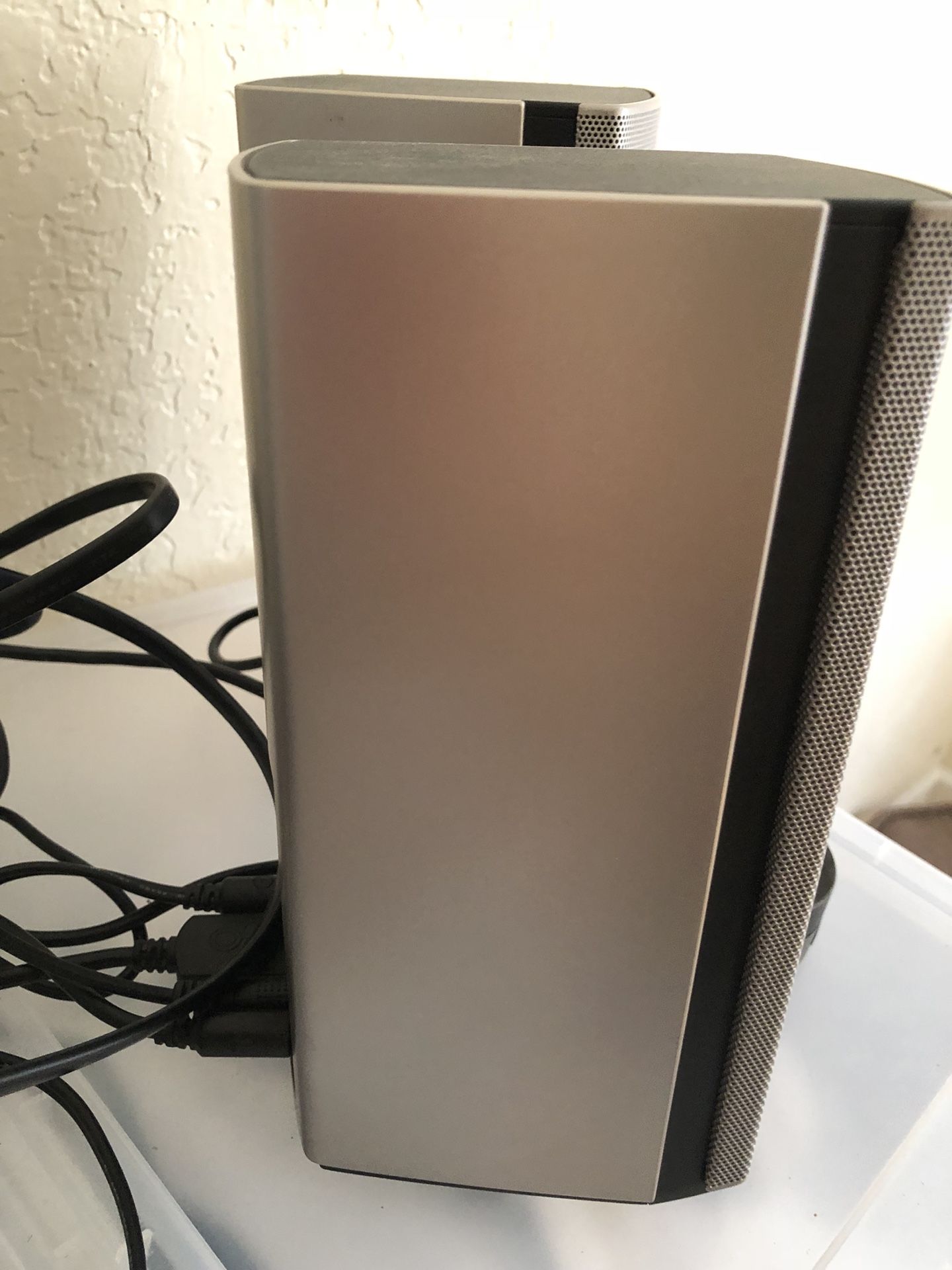 Bose Companion 20 multimedia Desktop Stereo Speaker System