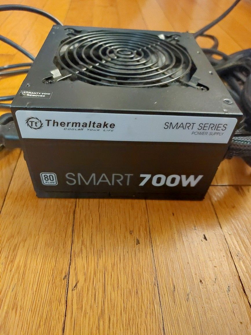 Thermaltake Smart 700W 80 Plus Power Supply Computer PC