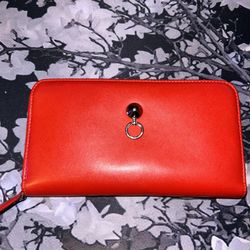 FENDI LEATHER RED ZIP WALLET 