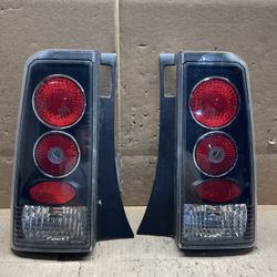 #OT50 2003-2007 SCION XB BLACK TAILLIGHT PAIR