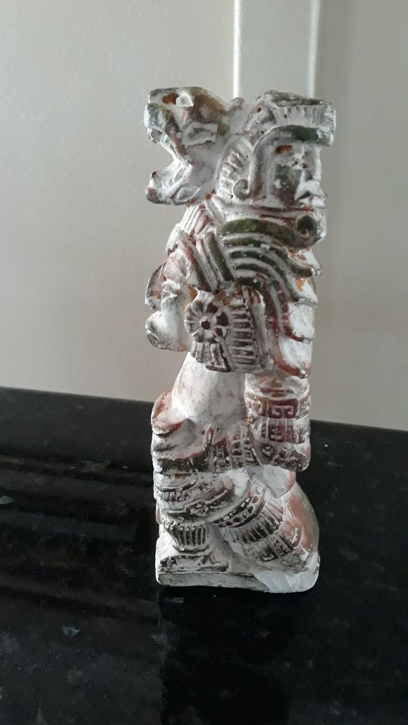 Bonito idolo azteca.(copia)