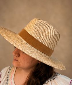Gigi pip hat