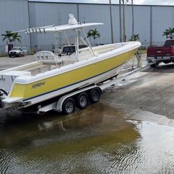 INTREPID 323 DEL 2009 VERADOS 300 V8 2019 TRAILER 2022 BOTE TODO LE TRABAJA ESTA EN NAPLES INTERESADOS LLAMAME 786@915@2829 