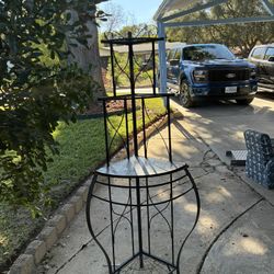 Iron Stand For Outdoor Or Indoor Decoration 