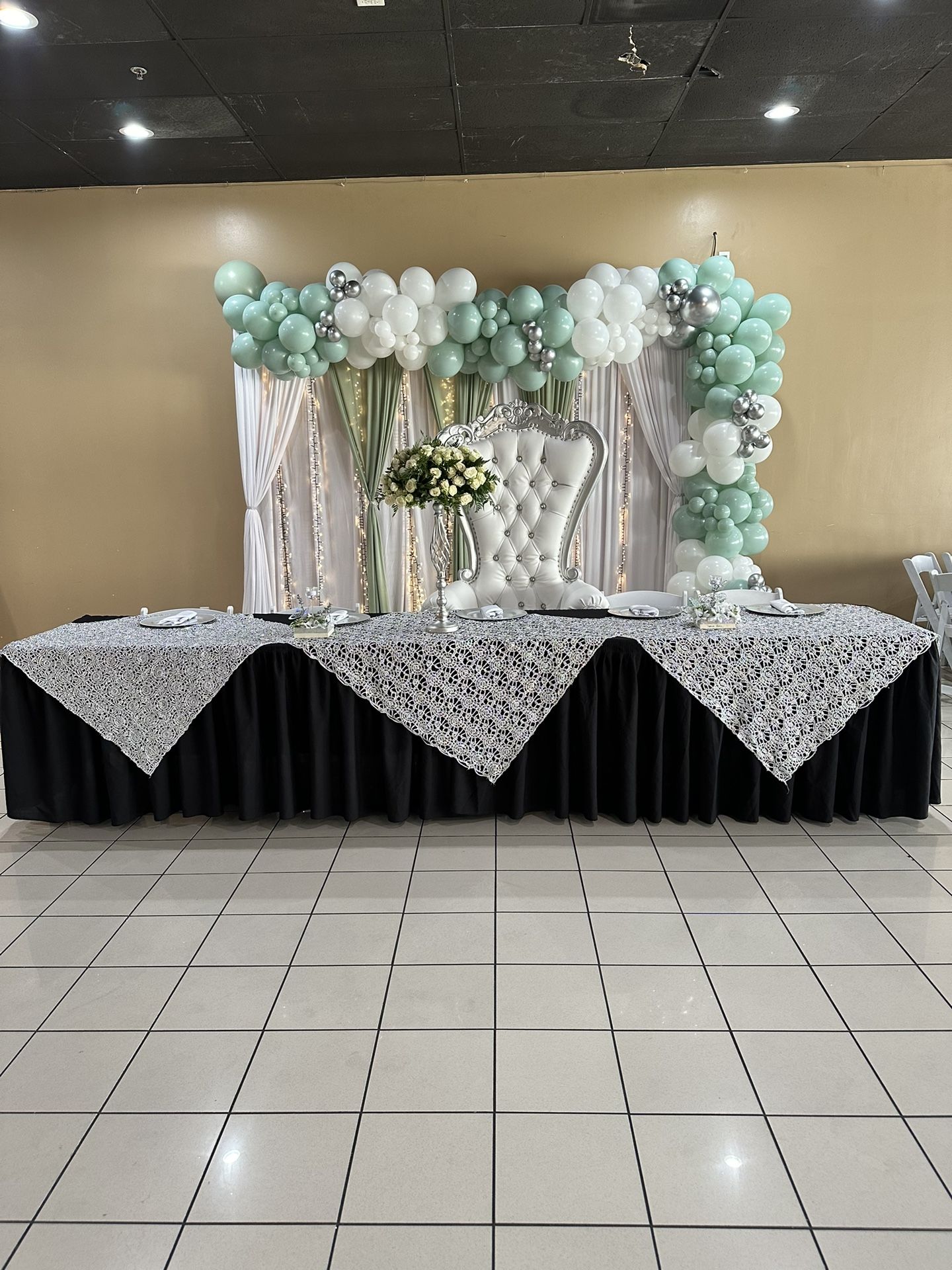 Main Table Set Up