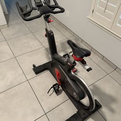 🚴‍♂️ LifeFitness IC5 Spin Bike – Far Superior to Peloton – Commercial Grade