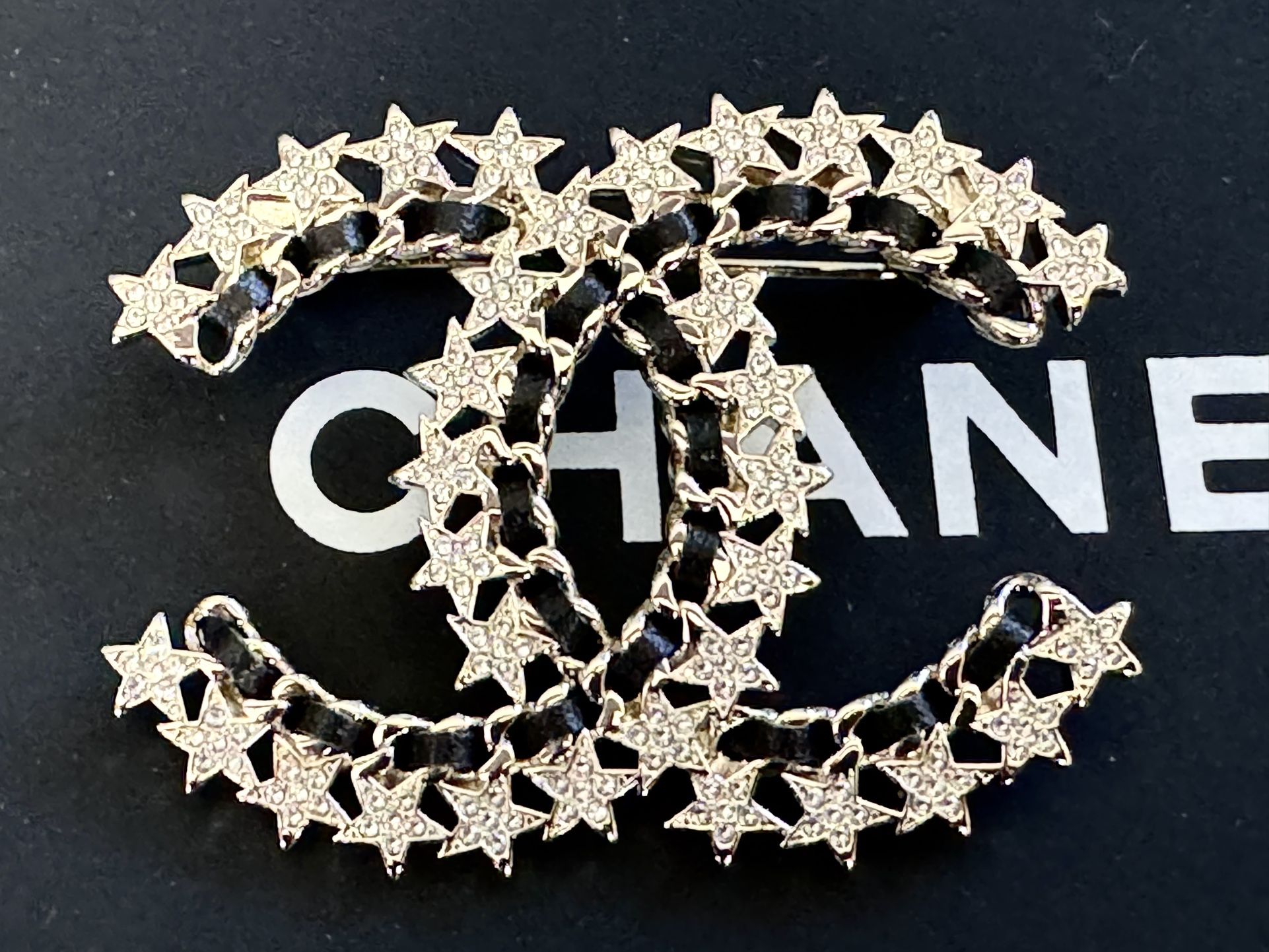 CC Leather Chain Crystal Gold Brooches