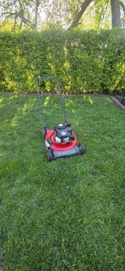 Yard Machines Push Lawnmower