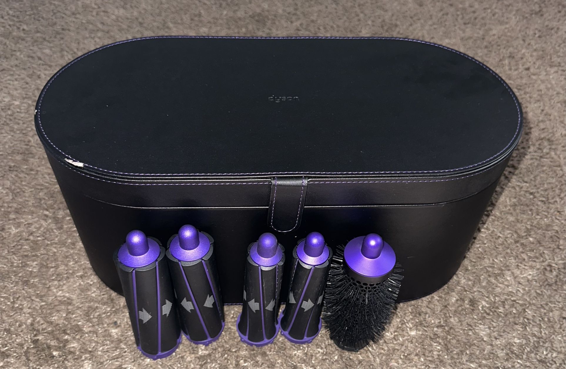 Dyson Case And 5 attachments
