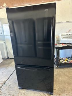 Beautiful Shiny, White, Whirlpool Frenchdoor, water and icemaker delivery available